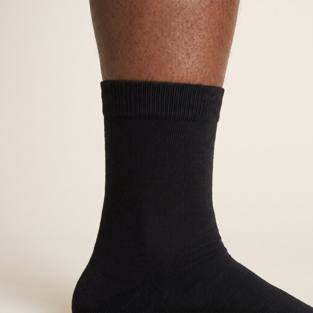 LYNE Mid-Tube Socks ribbed cuff and knit detail