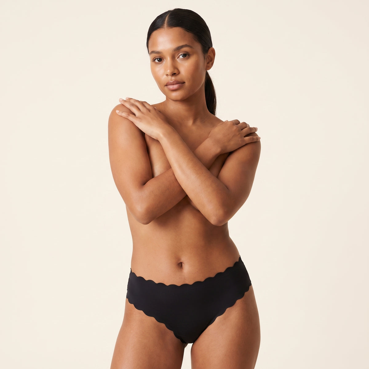 Everyday Seamless Thong in black