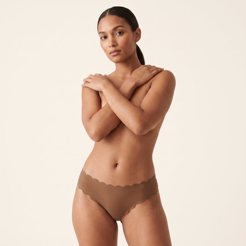 Everyday Seamless Thong in brown