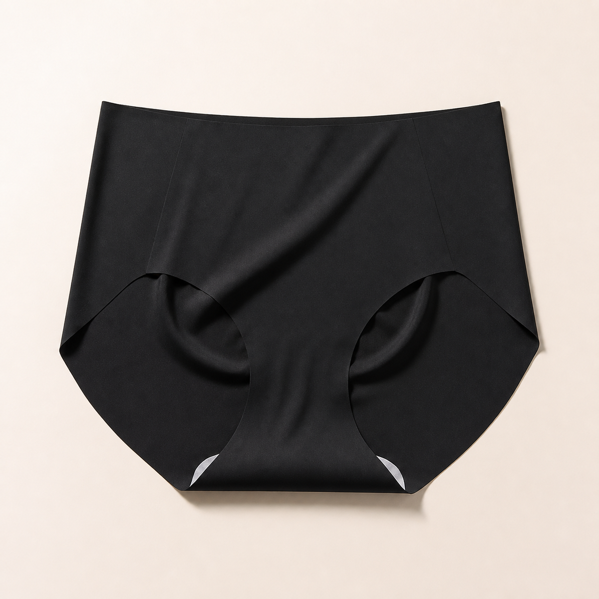 LYNE Core Smooth Brief in black